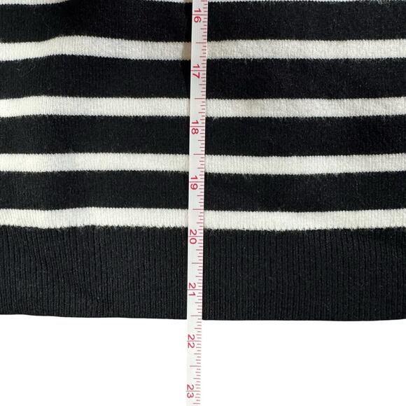 NWT Women's Zesica Crew Neck Pullover Ribbed T Shirt Black Striped Knit Size M - Picture 8 of 8